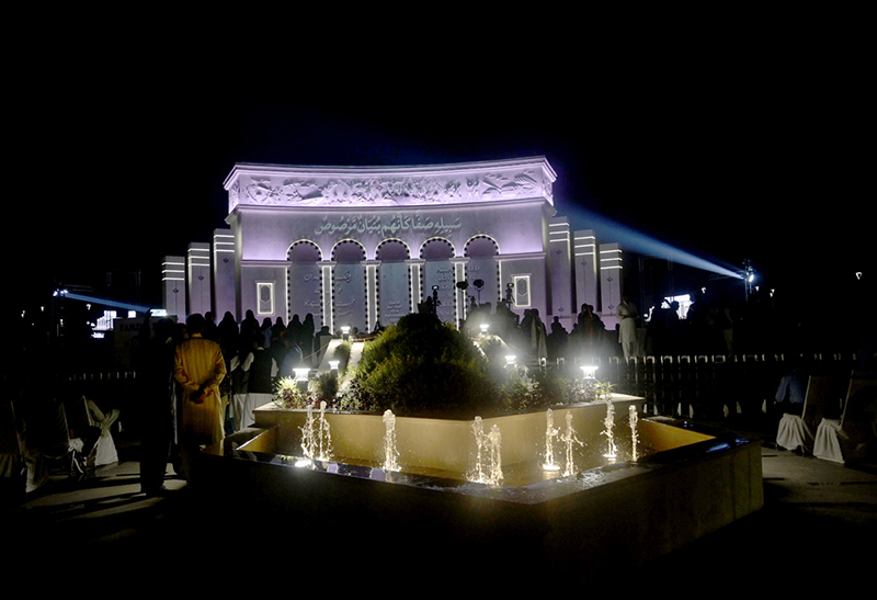 A large number of people participate in the unveiling ceremony of the 'Yadgar-e-Fatah', a symbol of Pakistan's victory in Marka-e-Haq, in the federal capital. The ceremony featured a musical programme, along with an attractive projection mapping show highlighted the victory, co-organized by the Ministry of Information and Broadcasting and the Capital Development Authority