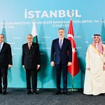Group photo of the Foreign Ministers of Pakistan, Türkiye, Saudi Arabia, and Egypt ahead of the commencement of the 6th R4 meeting
