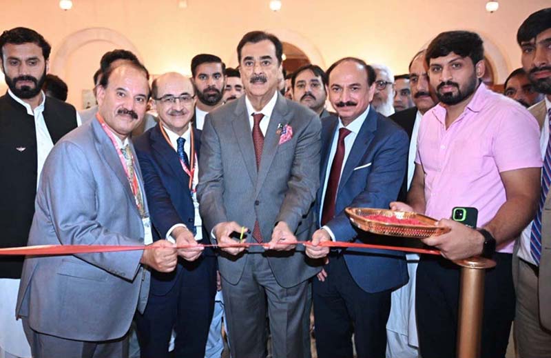 Chairman Senate, Syed Yousaf Raza Gilani inaugurating the 28ΤΗ Biennial international pediatric conference as chief guest