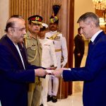 President Asif Ali Zardari receiving the credentials of Ambassador-designate of Azerbaijan, Mr Irfan Shakiroglu Davudov, at Aiwan-e-Sadr