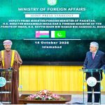 Deputy Prime Minister/Foreign Minister Senator Mohammad Ishaq Dar and the Foreign Minister of Oman, Sayyid Badr bin Hamad bin Hamood Albusaidi, in a Joint Press Stakeout at the Ministry of Foreign Affairs
