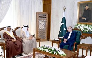 President Asif Ali Zardari in a meeting with Minister of Foreign Affairs of the Kingdom of Bahrain, Dr. Abdullatif bin Rashid Al-Zayani at Aiwan-e-Sadr.