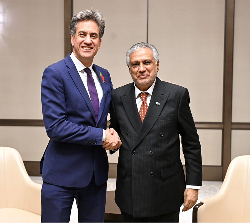 Deputy Prime Minister/Foreign Minister Senator Mohammad Ishaq Dar meeting the Foreign Secretary of the United Kingdom, Ed Miliband