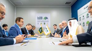 Federal Minister for Economic Affairs, Mr. Ahad Cheema, meets Dr. Muhammad Sulaiman Al Jasser, Chairman of the Islamic Development Bank (IsDB) Group, on the sidelines of the 2026 World Bank Group–IMF Annual Meetings.