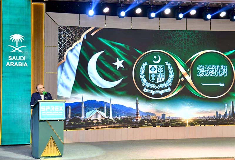 President Asif Ali Zardari addressing the gathering during his visit to the Saudi Pakistan Real Estate Expo (SPREX)