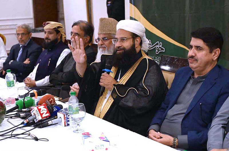 Pakistan Ulema Council Chairman Hafiz Muhammad Tahir Mahmood Ashrafi addresses the Tazmeen-e-Haramain Sharifain Conference, organized to express solidarity with Saudi Arabia,Yemen and condemn regional terrorist activities