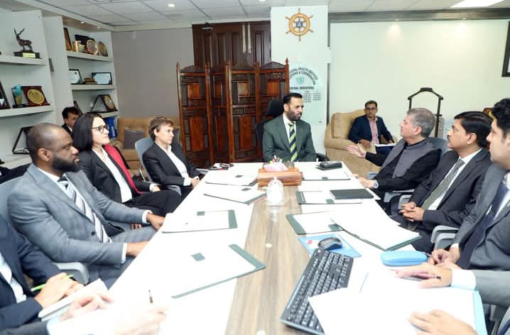 Health Minister Reviews Cooperation With Global Fund on Public Health Programmes