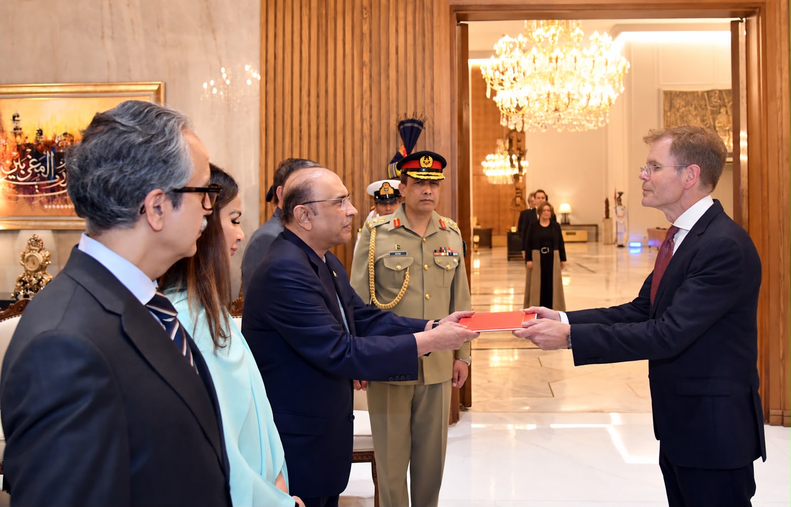 President Zardari receives credentials from Ambs. of Norway, Azerbaijan, Switzerland